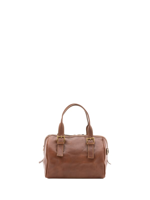 Alessia Firenze Bolsa de baúl Unisexo Bolsa baúl unisex. El cierre es con cremallera. Los bolsillos internos son uno con cremallera. Los bolsillos externos están ausentes. La bandolera es ajustable en piel. El asa es regulable en piel. Hay un compartimento interno. El material exterior es 100% Piel Auténtica. Internamente está forrado en algodón. Medidas: 29x27x13 cm. Hecho en Italia
