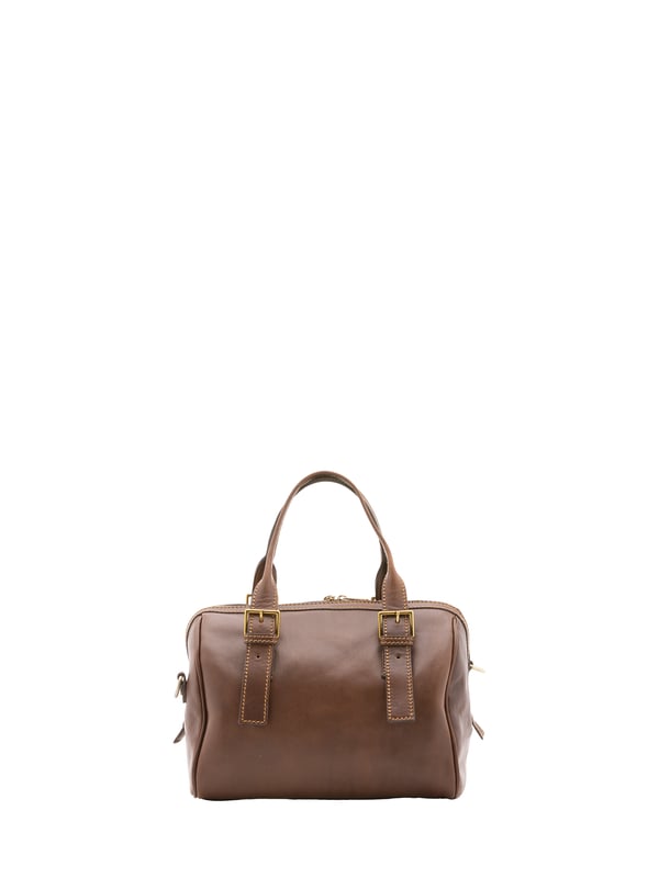 Alessia Firenze Bolsa de baúl Unisexo Bolsa baúl unisex. El cierre es con cremallera. Los bolsillos internos son uno con cremallera. Los bolsillos externos están ausentes. La bandolera es ajustable en piel. El asa es regulable en piel. Hay un compartimento interno. El material exterior es 100% Piel Auténtica. Internamente está forrado en algodón. Medidas: 29x27x13 cm. Hecho en Italia