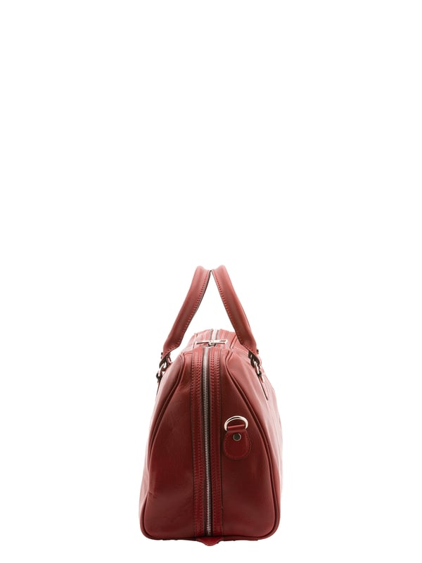 Bolsa de viaje unisex. El cierre es con cremallera. Los bolsillos internos son uno con cremallera. Los bolsillos externos están ausentes. La bandolera es ajustable y extraíble en piel. El mango es de piel. Hay un compartimento interno. El material exterior es 100% Piel Auténtica. Internamente está forrado en algodón. Medidas: 47x36x15 cm. Hecho en Italia