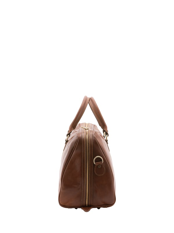 Unisex-Reisetasche mit Reißverschluss. eine mit Reißverschluss-Innentaschen. fehlende Außentaschen. verstellbarer und abnehmbarer Schultergurt aus Leder. im Ledergriff. ein Innenfach.  Außenmaterial. Innen mit Baumwolle gefüttert. Maße: 47x36x15 cm. Hergestellt in Italien