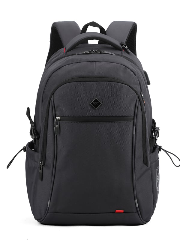 Aoking Mochila Hombres Mochila de hombre. El cierre es con cremallera. Los bolsillos internos son bolsillos multifuncionales. Los bolsillos externos son dos frontales con cremallera y dos bolsillos laterales abiertos. La bandolera es ajustable en tela. El mango es de tela. Hay dos compartimentos internos. El material exterior es 100% Poliéster. Internamente es 100% Poliéster. Medidas: 34x48x16 cm. Producto de moda