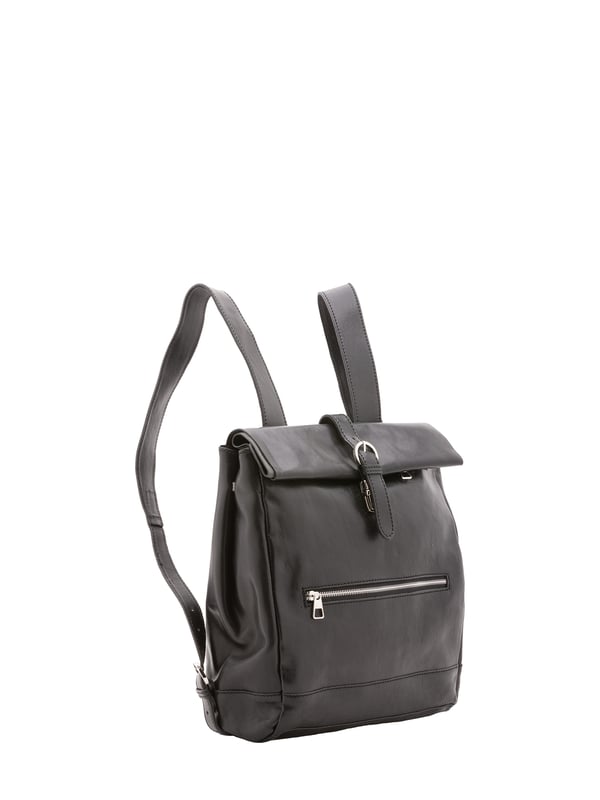Mochila unisex. El cierre es rápido. Los bolsillos internos son uno con cremallera. Los bolsillos externos son uno delantero con cremallera, uno trasero con botón magnético y otro trasero con cremallera. La bandolera es ajustable en piel. Falta el mango. Hay un compartimento interno. El material exterior es 100% Piel Auténtica. Internamente está forrado en algodón. Medidas: 32x33x11 cm. Hecho en Italia