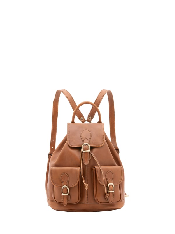 Alessia Firenze Rucksack Unisex Unisex-Rucksack mit Magnetknopf und Kordelzugverschluss. eine mit Reißverschluss-Innentaschen. zwei vordere Außentaschen mit Schnalle. verstellbarer Schultergurt aus Leder. im Ledergriff. ein Innenfach. Außenmaterial. Innenfutter aus echtem Leder. Maße: 31x35x13 cm. Hergestellt in Italien