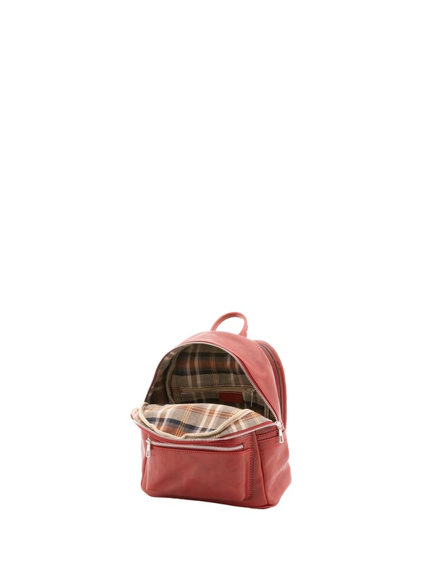 Unisex-Rucksack mit Reißverschluss. eine offene Innentasche. eine Vorderseite mit Außentaschen mit Reißverschluss. verstellbarer Schultergurt aus Leder. im Ledergriff. ein Innenfach.  Außenmaterial. Innen mit Baumwolle gefüttert. Maße: 23x29x13 cm. Hergestellt in Italien