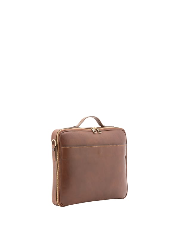 Alessia Firenze bolso de mano Unisexo Bolso unisex. El cierre es con cremallera. Los bolsillos internos son uno abierto. Los bolsillos externos son un frente abierto. La bandolera es ajustable y extraíble en piel. El mango es de piel. Hay un compartimento interno. El material exterior es 100% Piel Auténtica. Internamente está forrado en algodón. Medidas: 38x32x6 cm. Hecho en Italia