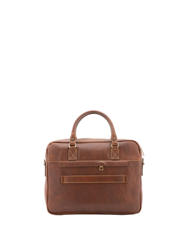Bolso unisex. El cierre es con cremallera. Hay dos bolsillos internos abiertos. Los bolsillos externos son uno frontal con cremallera y otro trasero con cremallera. La bandolera es ajustable y extraíble en piel. El mango es de piel. Hay dos compartimentos internos. El material exterior es 100% Piel Auténtica. Internamente está forrado en algodón. Medidas: 38x28x7 cm. Hecho en Italia