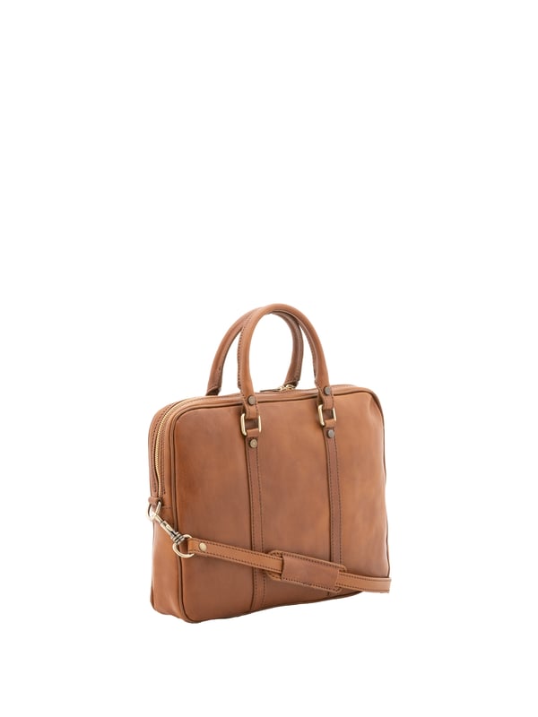 Bolso unisex. El cierre es con cremallera. Los bolsillos internos son uno con cremallera. Los bolsillos externos están ausentes. La bandolera es ajustable y extraíble en piel. El mango es de piel. Hay un compartimento interno. El material exterior es 100% Piel Auténtica. Internamente está forrado en algodón. Medidas: 37x31x6 cm. Hecho en Italia