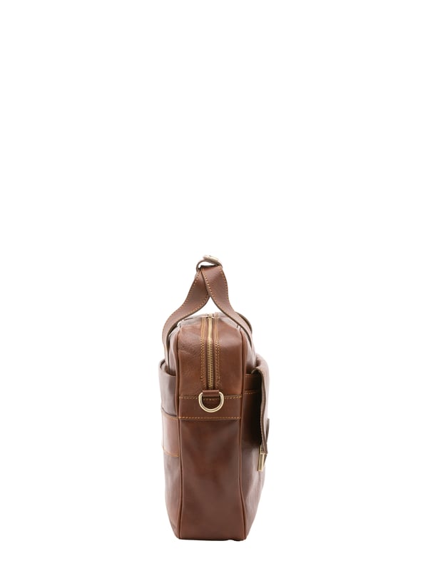 Alessia Firenze bolso de mano Unisexo Bolso unisex. El cierre es con cremallera. Los bolsillos internos son uno con cremallera. Los bolsillos externos son dos delanteros con broches y uno trasero con cremallera. La bandolera es ajustable y extraíble en piel. El mango es de piel. Hay tres compartimentos internos. El material exterior es 100% Piel Auténtica. Internamente está forrado en algodón. Medidas: 38x36x10 cm. Hecho en Italia
