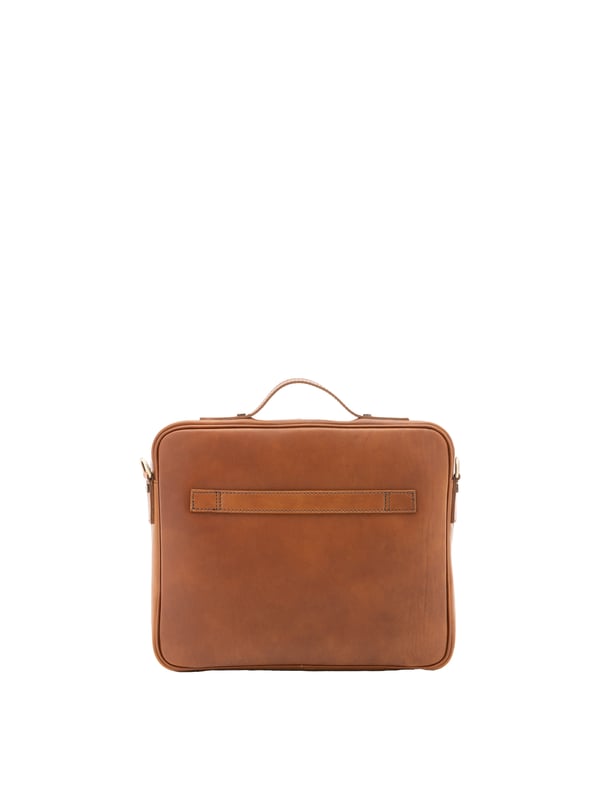 Unisex-Handtasche mit Reißverschluss. eine offene Innentasche. eine offene Außentasche vorne. verstellbarer und abnehmbarer Schultergurt aus Leder. im Ledergriff. ein Innenfach.  Außenmaterial. Innen mit Baumwolle gefüttert. Maße: 38x32x6 cm. Hergestellt in Italien