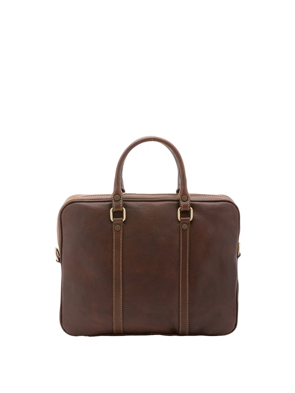 Bolso unisex. El cierre es con cremallera. Los bolsillos internos son uno con cremallera. Los bolsillos externos están ausentes. La bandolera es ajustable y extraíble en piel. El mango es de piel. Hay un compartimento interno. El material exterior es 100% Piel Auténtica. Internamente está forrado en algodón. Medidas: 37x31x6 cm. Hecho en Italia