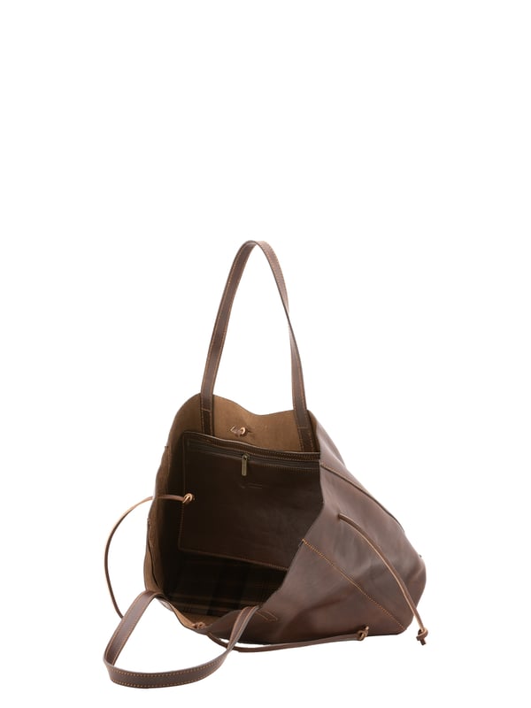 Bolso bandolera unisex. El cierre es con cordones de piel. Los bolsillos internos son uno con cremallera. Los bolsillos externos están ausentes. Falta la correa para el hombro. El mango es de piel. Hay un compartimento interno. El material exterior es 100% Piel Auténtica. Internamente no está forrado. Medidas: 30x16x23 cm. Hecho en Italia