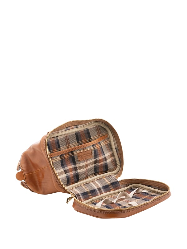 Alessia Firenze Clutch-Tasche Unisex Unisex-Clutch mit Reißverschluss. fehlende Innentaschen. eine auf der Unterseite mit Außentaschen mit Reißverschluss. fehlender Schultergurt. im Ledergriff. zwei Innenfächer. Außenmaterial. Innen mit Baumwolle gefüttert. Maße: 25x18x16 cm. Hergestellt in Italien