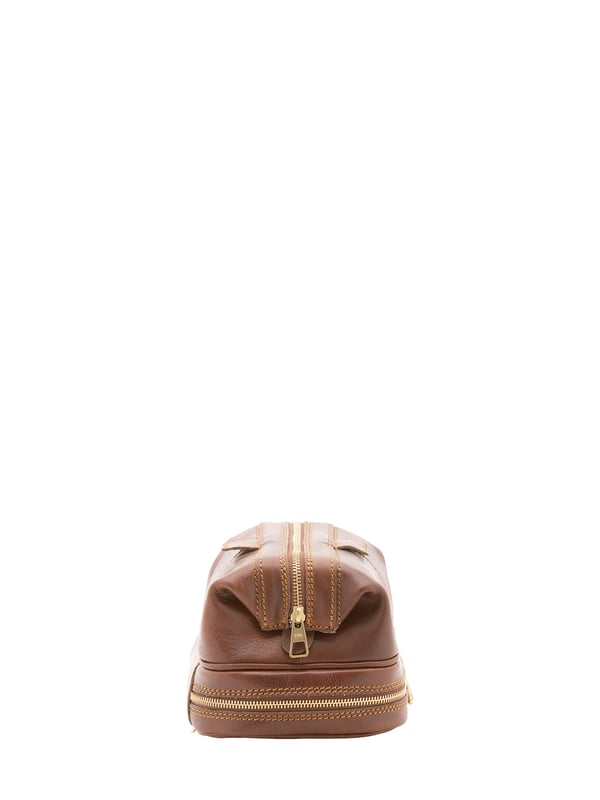 Unisex-Clutch mit Reißverschluss. fehlende Innentaschen. eine auf der Unterseite mit Außentaschen mit Reißverschluss. fehlender Schultergurt. im Ledergriff. zwei Innenfächer.  Außenmaterial. Innen mit Baumwolle gefüttert. Maße: 25x18x16 cm. Hergestellt in Italien