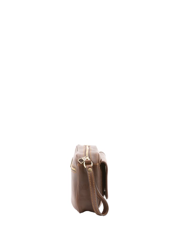 Alessia Firenze Embrague Unisexo Bolso de mano unisex. El cierre es con cremallera. Los bolsillos internos son uno con cremallera. Los bolsillos externos son uno delantero con botón magnético y otro trasero con cremallera. Falta la correa para el hombro. El mango es de piel. Hay un compartimento interno. El material exterior es 100% Piel Auténtica. Internamente está forrado en algodón. Medidas: 24x20x6 cm. Hecho en Italia