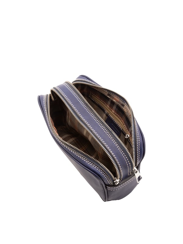 Unisex-Clutch mit Reißverschluss. eine mit Reißverschluss-Innentaschen. fehlende Außentaschen. fehlender Schultergurt. fehlender Griff. zwei Innenfächer.  Außenmaterial. Innen mit Baumwolle gefüttert. Maße: 24x18x7 cm. Hergestellt in Italien