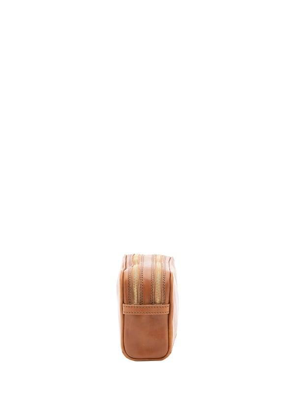 Unisex-Clutch mit Reißverschluss. eine mit Reißverschluss-Innentaschen. fehlende Außentaschen. fehlender Schultergurt. fehlender Griff. zwei Innenfächer.  Außenmaterial. Innen mit Baumwolle gefüttert. Maße: 24x18x7 cm. Hergestellt in Italien