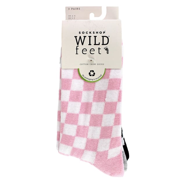 Wildfeet Ladies 3 Pack Calcetines de algodón: ¿Está buscando un regalo para el amante de los animales en su vida? No busques más, Wild Feet Ladies Cotton Rich Socks. Con una gran variedad de diseños de animales, son el regalo perfecto para cualquier persona que le encanta mostrar su pasión por los amigos peludos. Disfruta de una gran comodidad y transpirabilidad con estos calcetines Wild Feet, fabricados con fibras de algodón suaves y transpirables. Cada paquete de 3 incluye una mezcla de tres diseños divertidos y juguetones, que muestran una gama de novedosos motivos animales perfectos para cualquier ocasión. Tanto si estás haciendo recados, trabajando o simplemente descansando en casa, estos calcetines te garantizan unos pies cómodos y con estilo. Elija entre una variedad de diseños divertidos y juguetones, como adorables conejos, zorros astutos, gatos mimosos, loros coloridos, perros salchicha juguetones y abejas zumbonas, entre otros. Wild Feet es una gama de calcetines con diseños chulos, motivos simpáticos y eslóganes extravagantes: ¡desde carlinos y pingüinos hasta leones y llamas! - Elige entre una gama de estilos para hombre y mujer, desde calcetines tobilleros hasta calcetines deportivos. Hay 3 pares por paquete y vienen en talla única para señoras 4-8 UK. Están hechos de 76% algodón, 22% poliamida, 2% elastano y son lavables a máquina. Detalles adicionales del producto: Pack de 3 calcetines de algodón con dibujos de animales 7 estilos disponibles Suaves y cómodos Una gran idea para regalar Pies Salvajes Marca Wild Feet