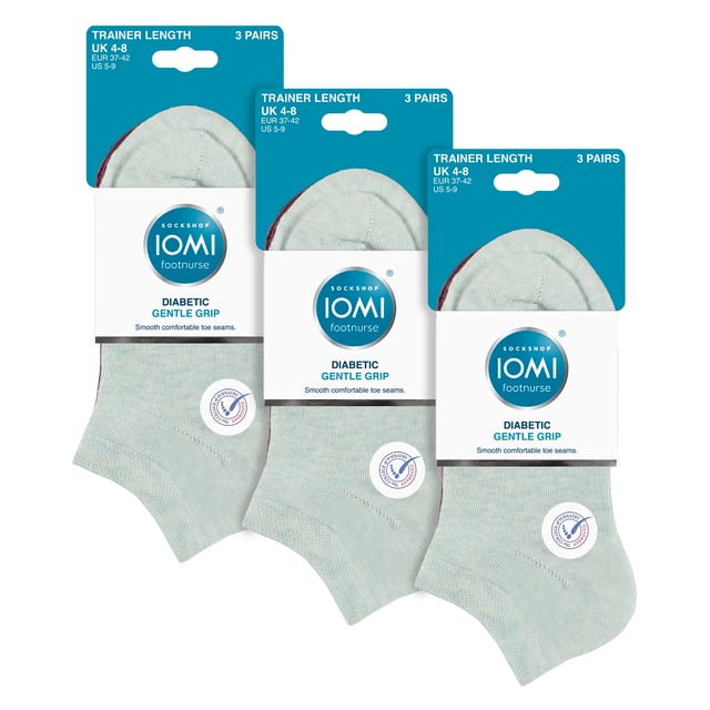 IOMI - Calcetines de entrenamiento para diabéticos multipack de 9 pares para mujer: Descubra la solución ideal para el cuidado del pie diabético con los calcetines especialmente diseñados para mujeres. Diseñados por expertos técnicos, estos calcetines IOMI Diabetic Trainer ofrecen un enfoque a medida para la salud del pie diabético con un corte bajo, ideal para los meses de primavera y verano. Estos magníficos calcetines, lujosamente suaves y ricos en algodón, se han confeccionado para sujetar los tobillos sin elasticidad y sin la tirantez que puede causar problemas a cualquier persona con problemas circulatorios. Diseñados para adaptarse perfectamente a los contornos del tobillo, los remates en forma de panal de abeja especialmente moldeados y tejidos son una gran característica que elimina los incómodos anillos de constricción, cruciales para las personas diabéticas. También incluyen punteras enlazadas a mano para unas costuras suaves, esenciales para facilitar la comodidad de los diabéticos y prevenir las agujetas, por lo que tiene sentido elegir estos ligeros calcetines de entrenamiento para diabéticos de IOMI para cuidar sus piernas todos los días. . Estos calcetines vienen en paquetes de 9 pares y están disponibles en 8 opciones diferentes. Están hechos de: 77% Algodón, 15% Poliéster, 1% Elastano. Vienen en talla única de mujer 4-8 UK y son lavables a máquina. Detalles adicionales del producto: IOMI Footnurse 9 pares de calcetines para diabéticos NON ELASTIC Ankle Top Smooth Toe Seam HoneyComb Top Hand Linked Toe Seam Soft Touch Cotton Diseñados para la diabetes