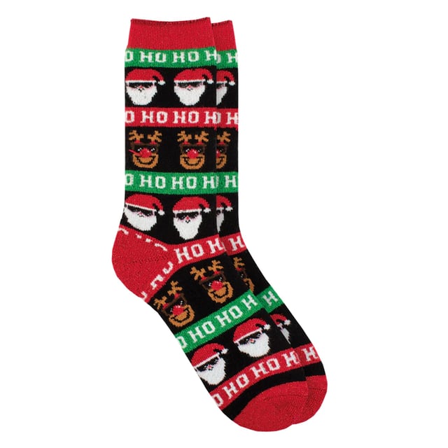 Calentadores - Calcetines navideños Lite para hombre: Ya estamos otra vez en esa época del año: ¡es hora de empezar a pensar en los regalos de Navidad! Tenemos el regalo perfecto para tu padre, hermano, tío o amigo: Calcetines de Navidad Heat Holders Lite. Estos calcetines festivos son menos voluminosos que sus homólogos originales, pero siguen siendo igual de cálidos. Estos calcetines Heat Holders Lite Xmas Socks son el regalo perfecto para cualquier hombre estas Navidades. No sólo son festivos, sino también cálidos y cómodos. Están disponibles en 4 fantásticos diseños festivos que incluyen: Cool Santa, Superstar Snowman, HO HO HO y Jazzy Rudolph. Nuestro hilo térmico Heat Holders especialmente desarrollado proporciona un aislamiento de alto rendimiento contra el frío con una capacidad superior de transpiración de la humedad. Esta versión de los Heat Holders soluciona el problema de "demasiado gruesos" de los Heat Holders originales. Estos calcetines térmicos de invierno son lo suficientemente finos como para caber en tus zapatos de diario, pero lo suficientemente gruesos como para permitir que las técnicas de aislamiento térmico de Heat Holders funcionen. Estos calcetines están disponibles en talla única para hombre: 6-11 UK (39-45 EUR, 7-12 US) y vienen en 4 diseños festivos diferentes. Están hechos de: 89% acrílico, 10% poliamida, 1% elastano y son lavables a máquina. Detalles adicionales del producto: Calcetines de Navidad Heat Holders Lite Diseños navideños festivos Menos voluminosos que los calcetines Heat Holders originales 1,6 Tog El calcetín de Navidad perfecto 5 veces más cálido que un calcetín de algodón básico Grueso y cálido 4 diseños festivos diferentes