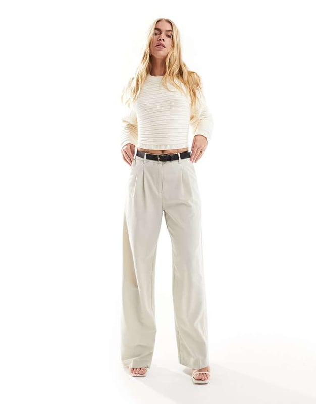 Jumpers & Cardigans by Pretty Lavish In knit to win knit Crew neck Drop shoulders Open, tie back Relaxed fitSold By: Asos