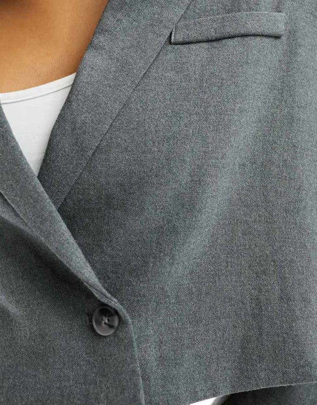 Blazers by Pretty Lavish Part of a co-ord set Skirt sold separately Notch lapels Single button fastening Pocket detail Regular fitSold By: Asos