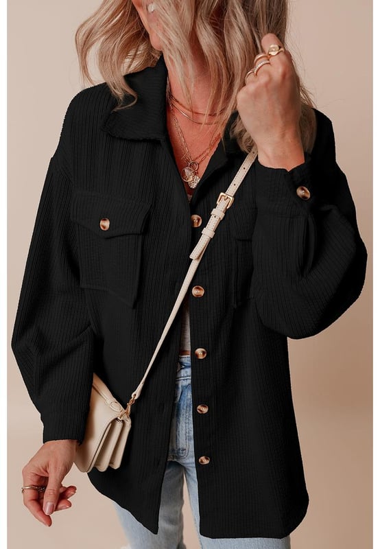 Black corduroy shacket
  Functional flap pockets
  Button
  up closure
  Shirt collar for a sophisticated touch
  Perfect for a cozy and stylish feel
Material: 75% Polyester 20% Viscose 5% Elastane