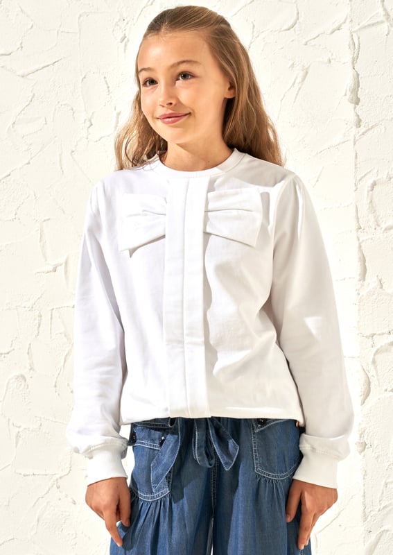 Soft and snug and wrapped with a giant bow our new crisp   sweat is the perfect addition to your Spring wardrobe. About Me: 95% Cotton 5% Elastane. Look After Me: Think Planet. Wash At 30C.
