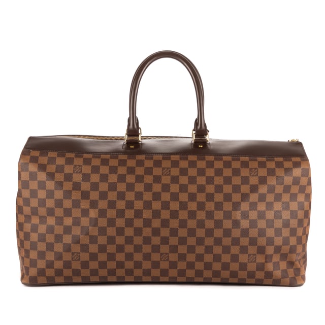 Louis Vuitton Bolsas Greenwich GM Bolsa de viaje en Marrón Lona recubierta y Latón dorado hardware. El producto está en en Perfectas Condiciones (AA).
  Dimensiones: 54.5x23x26.5 cm 
  Accesorios incluidos: Dustbag, Luggage Tag
    
  BrandCo Paris encuentra artículos raros y en las mejores condiciones a precios increíbles. ¡Vale la pena tener paciencia! Compra con confianza: todos los artículos de BrandCo Paris son seleccionados y autenticados cuidadosamente por nuestro equipo de expertos.
  Todos los artículos vienen con un certificado de autenticidad y un embalaje entregado por BrandCo Paris.
  Tabla de clasificación de la condición del artículo
  N (como nuevo)
  AA (perfecto estado)
  A (excelente estado)
  AB (muy buen estado)
  B (bueno/regular)