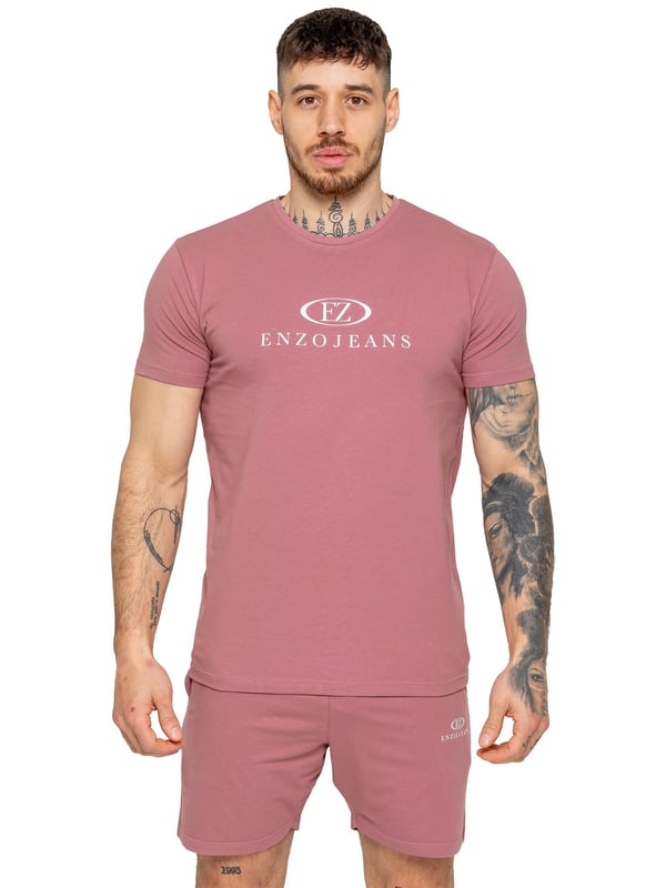 The Enzo Men's Gym T-shirt is designed for both comfort and style. Featuring a slim fit that contours to the body, this shirt provides a sleek, modern look. The ribbed crew neck adds durability and a touch of classic appeal, while the bold Enzo Jeans printing on the chest enhances its athletic edge. Crafted from lycra fabric, the material offers a stretch fit, ensuring maximum flexibility and movement. Perfect for any active lifestyle, the short sleeves and lightweight design keep you cool and comfortable.(653)