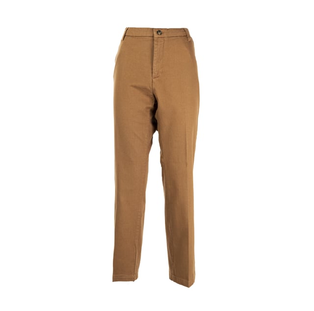 Die Damenhosen von GAS bieten die perfekte Mischung aus Eleganz und Komfort, mit vielseitigen Designs für jede Gelegenheit. Sie sind aus hochwertigen Stoffen gefertigt und zeichnen sich durch moderne Schnitte und feine Details aus, die die Silhouette betonen. Perfekt für einen lässig-schicken oder formelleren Look, spiegeln sie die authentische Essenz der Marke wider, ideal für dynamische Frauen, die einen raffinierten und funktionalen Stil lieben.
