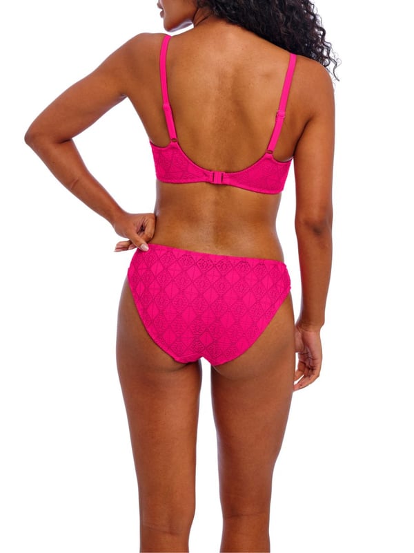 Freya Nomad Nights Sweetheart Bikini Top. With light padding, crochet overlay and adjustable straps. This product is recommended as hand wash only.