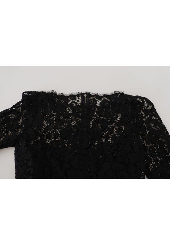 A estrenar con etiquetas.
  Hecho en Italia.
  Top de manga larga de encaje floral.
  Material: 46% algodon 43% viscosa 11% nailon.
  Color: Ribete de encaje negro.
  Iconico logotipo de Dolce & Gabbana.
  Tallas de mujer.