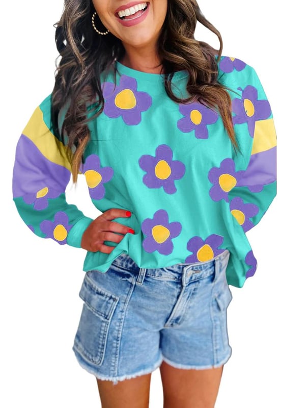 Sky Blue Floral Color Block Long Sleeve Loose Top
  Provides coverage and style versatility
  Classic crew neck design for a timeless and chic look
  Stylish color block detailing adds a modern twist
  Delicate cuttings for a perfect fit
  Available at attractive prices
  High elasticity
  Unisex
Material: 95% Polyester 5% Elastane