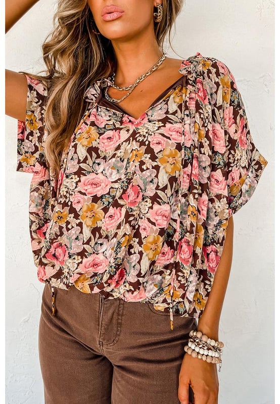Pink floral print
  Bubble hem
  Split neck design
  Cuffed short sleeves
  Loose fit
  Versatile pairing options
  Check out our Dropship women?? blouses collection for more chic styles
  See the size chart for the perfect fit
Material: 100% Polyester