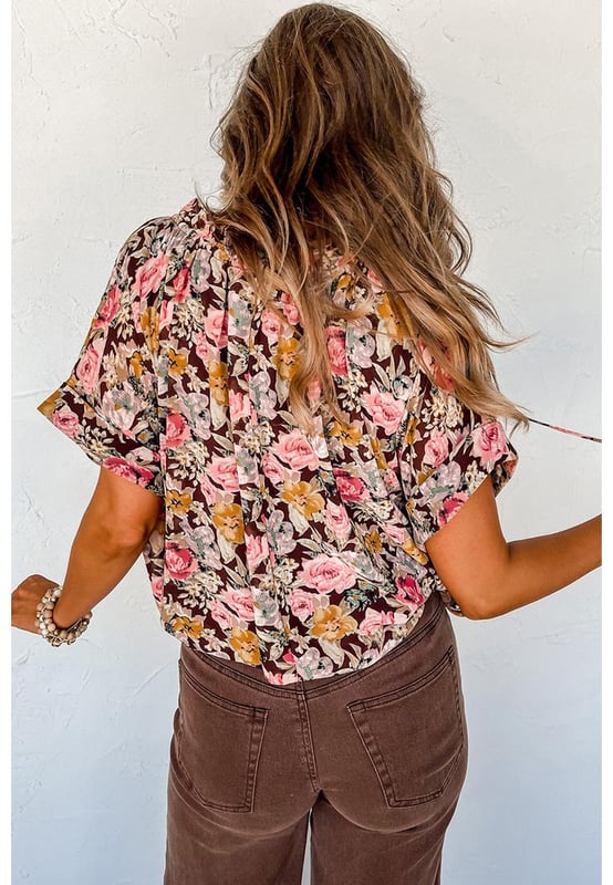 Pink floral print
  Bubble hem
  Split neck design
  Cuffed short sleeves
  Loose fit
  Versatile pairing options
  Check out our Dropship women?? blouses collection for more chic styles
  See the size chart for the perfect fit
Material: 100% Polyester