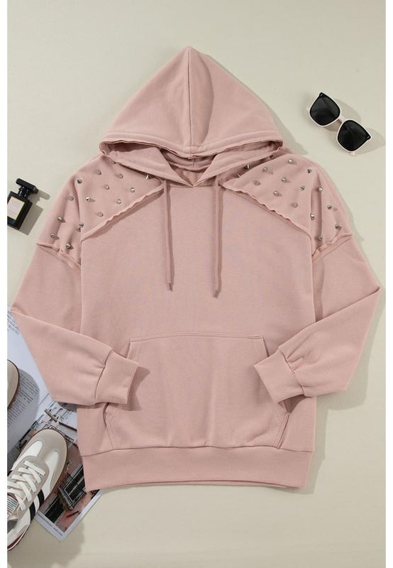 Fucsia Color Sólido  
Detalles de Tachuelas  
Manga Raglán  
Sudadera con Bolsillo  
Práctico Bolsillo Tipo Canguro  
Materiales de Calidad para Comodidad y Durabilidad  
Disponible en Varias Tallas