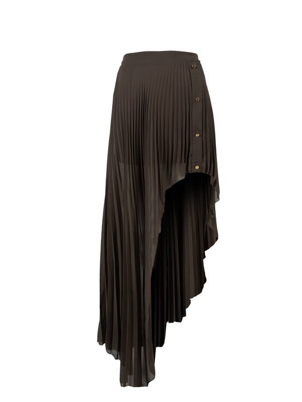 De geplooide, asymmetrische rok is een echte must-have in elke garderobe en combineert moderne stijl met elegantie, perfect voor elke gelegenheid, van casual bijeenkomsten tot avondgebeurtenissen.

Met een elastische tailleband is de rok niet alleen comfortabel om te dragen, maar biedt hij ook een perfecte pasvorm, waardoor hij niet alleen stijlvol maar ook uiterst praktisch is.

Met een korte onderrok die het delicate karakter subtiel benadrukt, staat de rok garant voor discretie en comfort en voegt hij tegelijkertijd charme toe aan elke stap.

Aan de zijkant zijn sierknopen met logo aangebracht, die niet alleen functioneel zijn maar ook dienst doen als mode-element en de rok uniek en geraffineerd maken.

De rok is gemaakt van licht doorschijnende stof van hoge kwaliteit, is licht en luchtig, ideaal voor warme dagen en laat je benen subtiel zien.

De rok is gemaakt in Italië, wat de hoogste kwaliteit van afwerking en aandacht voor detail garandeert, en is een uitstekende keuze voor mensen die stijl en elegantie in elke situatie waarderen.