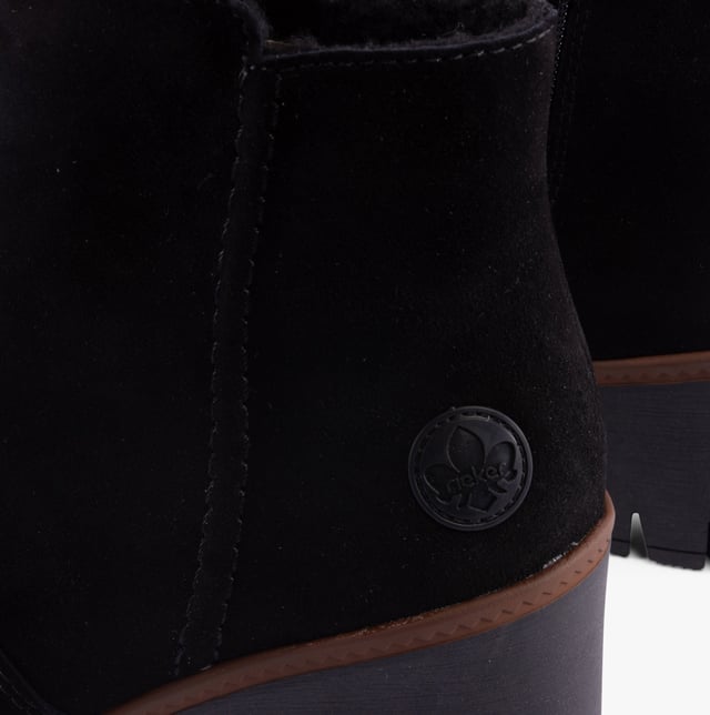Rieker Rieker Y5065-00 Womens Boots Black Upper Material: SuedeLining Material: TextileSole Material: TPRClosure/Fastening: ZipFeatures: Comfort,Warm LiningHeel Type: WedgeToe Shape: Chisel/AlmondShoe Width: RegularItem Weight: 0 KGHeel Height: Medium (5-7.4cm)Shoe Shaft Height: AnkleBoot Style: Ankle BootsGift Boxed: NoProduct Code: Y5065-00