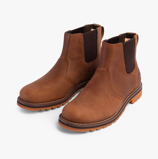 Timberland LARCHMONT Mens Boots Saddle Upper Material: LeatherLining Material: TextileSole Material: RubberClosure/Fastening: Pull-OnFeatures: Comfort,Elasticated Side PanelHeel Type: BlockToe Shape: RoundShoe Width: RegularItem Weight: 0.45 KGHeel Height: Low (2.5-4.9cm)Shoe Shaft Height: AnkleBoot Style: Chelsea BootsGift Boxed: NoProduct Code: TB1A2NGYF131