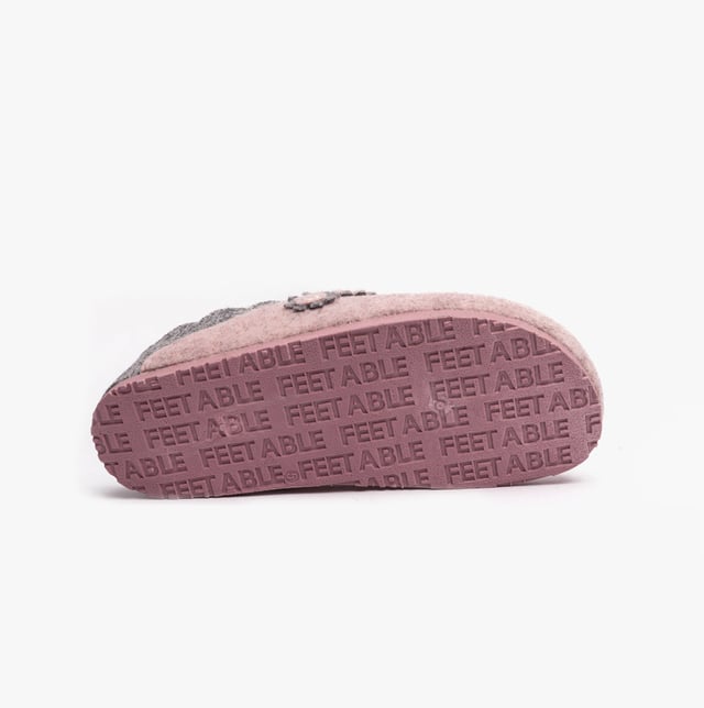 Dr Keller Dr Keller HEART Womens Mule Slippers Pink Upper Material: TextileLining Material: TextileSole Material: SyntheticClosure/Fastening: Slip-OnFeatures: Comfort,LightweightToe Shape: RoundShoe Width: RelaxedItem Weight: 0.45 KGHeel Height: Flat (Under 2.5cm)Slipper Style: MuleGift Boxed: NoProduct Code: B1106-PNK