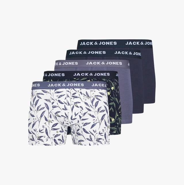 Jack & Jones HARVEY Mens 5-Pack Trunks Night SkyClothing Type: UnderwearClosure/Fastening: Pull-OnItem Weight: 0.3 KGClothing Fit: SlimSingle Or Multi Pack?: 5 PackGift Boxed: NoMaterial Composition: 95% Cotton, 5% ElastaneUnderwear Type: TrunksUnderwear Features: Elasticated Waistband, Lightweight FabricProduct Code: 12263924-NGHTSKY