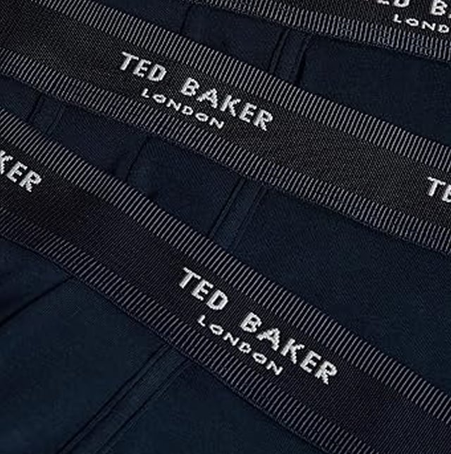 Ted Baker 3-Pack Cotton Trunks Mens NavyClothing Type: UnderwearClosure/Fastening: Pull-OnFeatures: ComfortItem Weight: 0.3 KGClothing Fit: RegularSingle Or Multi Pack?: 3 PackGift Boxed: NoMaterial Composition: 95% Cotton, 5% ElastaneUnderwear Type: TrunksUnderwear Features: Elasticated WaistbandProduct Code: TBB02-BL1-410