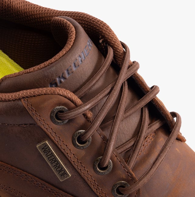 210661/CDB DELSON 3.0 - GLAVINE Mens Shoes Dark Brown Skechers Skechers 210661/CDB DELSON 3.0 - GLAVINE Mens Shoes Dark Brown Upper Material: LeatherLining Material: TextileSole Material: RubberClosure/Fastening: Lace-UpFeatures: Comfort,Memory Foam,WaterproofToe Shape: RoundShoe Width: RelaxedItem Weight: 0.45 KGHeel Height: Low (2.5-4.9cm)Shoe Shaft Height: Low TopShoe Style: CasualGift Boxed: NoProduct Code: 210661/CDB