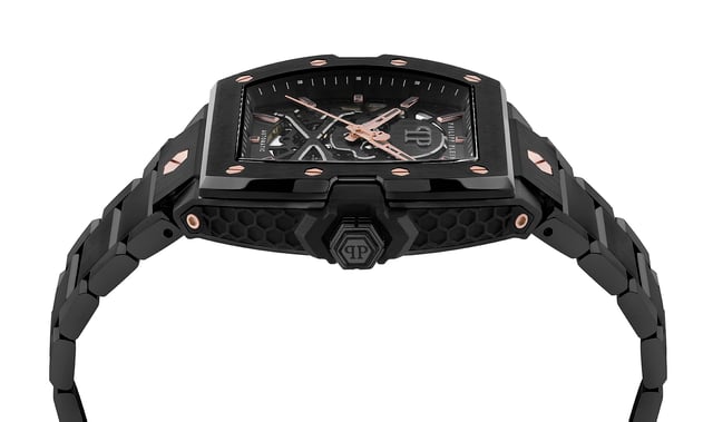 This Philipp Plein The $keleton2.0 Analogue Watch for Men is the perfect timepiece to wear or to gift. It's Black 44 mm Tonneau case combined with the comfortable Black Stainless steel watch band will ensure you enjoy this stunning timepiece without any compromise. Operated by a high quality Automatic movement and water resistant to 5 bars, your watch will keep ticking. Feel the inferno on your wrist. High quality 21 cm length and 18.5 mm width Black Stainless steel strap with a Deployment clasp Case diameter: 44 mm,case thickness: 12.8 mm, case colour: Black and dial colour: Black