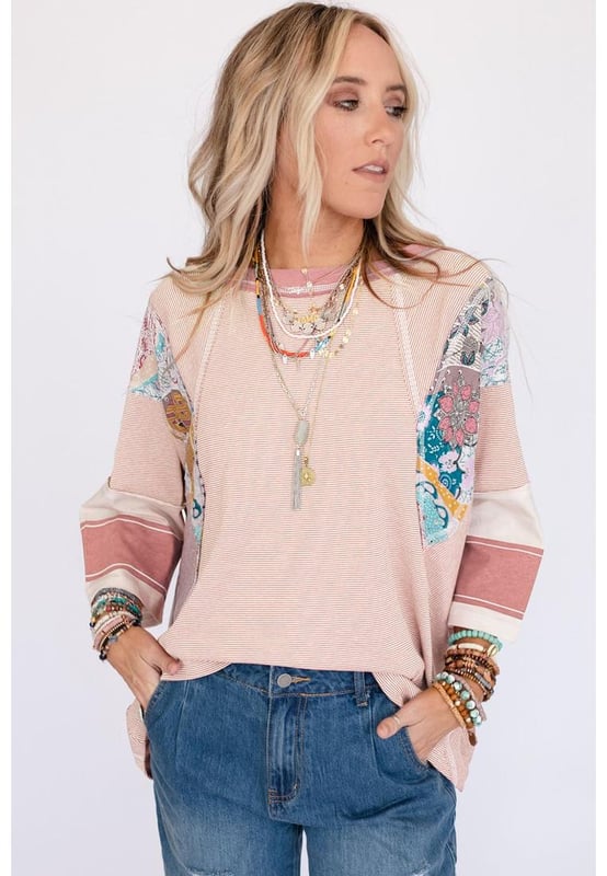 Unisex oversized top
  Pink printed pinstriped fabric
  Color block patchwork design
  Unique and trendy
Material: 95% Polyester 5% Elastane