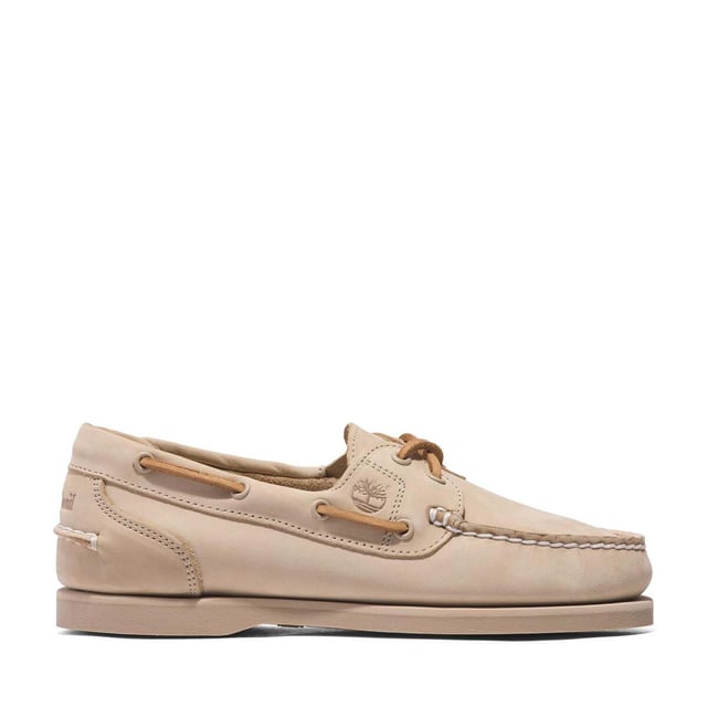 Timberland Classic Boat Shoes in beige.- Leather upper.- Lace fastening.- Slip on closure.- Fully branded.- Lightly cushioned footbed.- Rubber sole.- Ref: A627VEN71