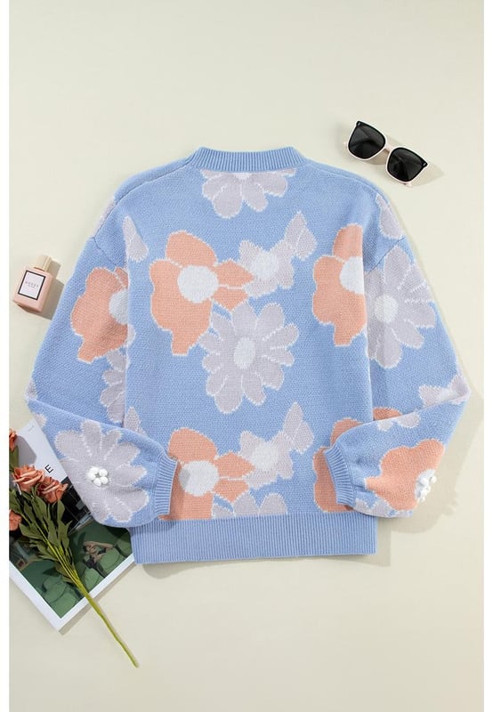 Delicate floral pattern for a subtle sophisticated touch
  Classic O
  neck design for comfort and versatility
  Drop shoulder design adds a relaxed modern aesthetic
  Ideal layering piece for various styles from jeans to skirts
  Stylish and warm perfect for the cold season
Material: 50% Viscose 28% Polyester 22% Polyamide