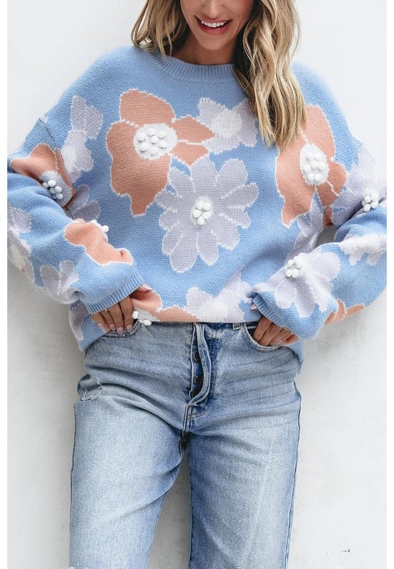 Delicate floral pattern for a subtle sophisticated touch
  Classic O
  neck design for comfort and versatility
  Drop shoulder design adds a relaxed modern aesthetic
  Ideal layering piece for various styles from jeans to skirts
  Stylish and warm perfect for the cold season
Material: 50% Viscose 28% Polyester 22% Polyamide