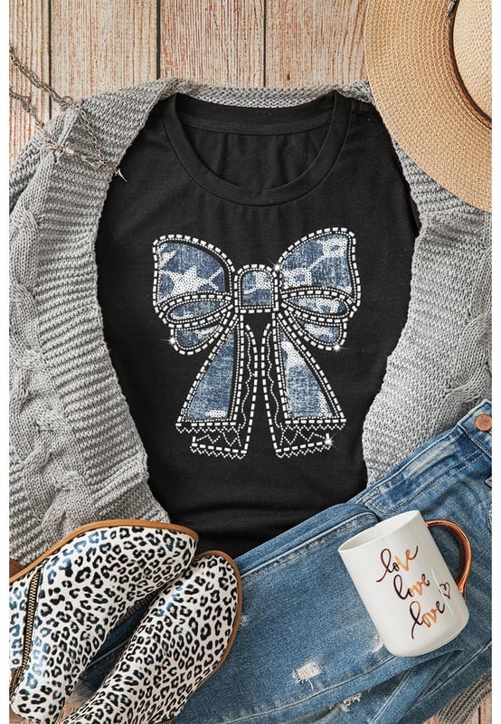 Black Rhinestone Bowknot Graphic Crewneck T Shirt
  Chic design and casual comfort
  Bowknot graphic with rhinestones adds femininity and sparkle
  Short sleeves and crew neck for a comfortable fit
  Suitable to pair with different bottoms
  See size chart for perfect fit
Material: 62% Polyester 32% Cotton 6% Elastane