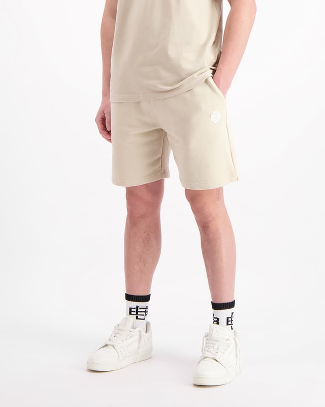 86% Baumwolle | 14% PolyesterElastischer Bund Zwei Seitentaschen Monogramm-Logo am linken Bein Kann mit dem Mono Relax T-Shirt kombiniert werden